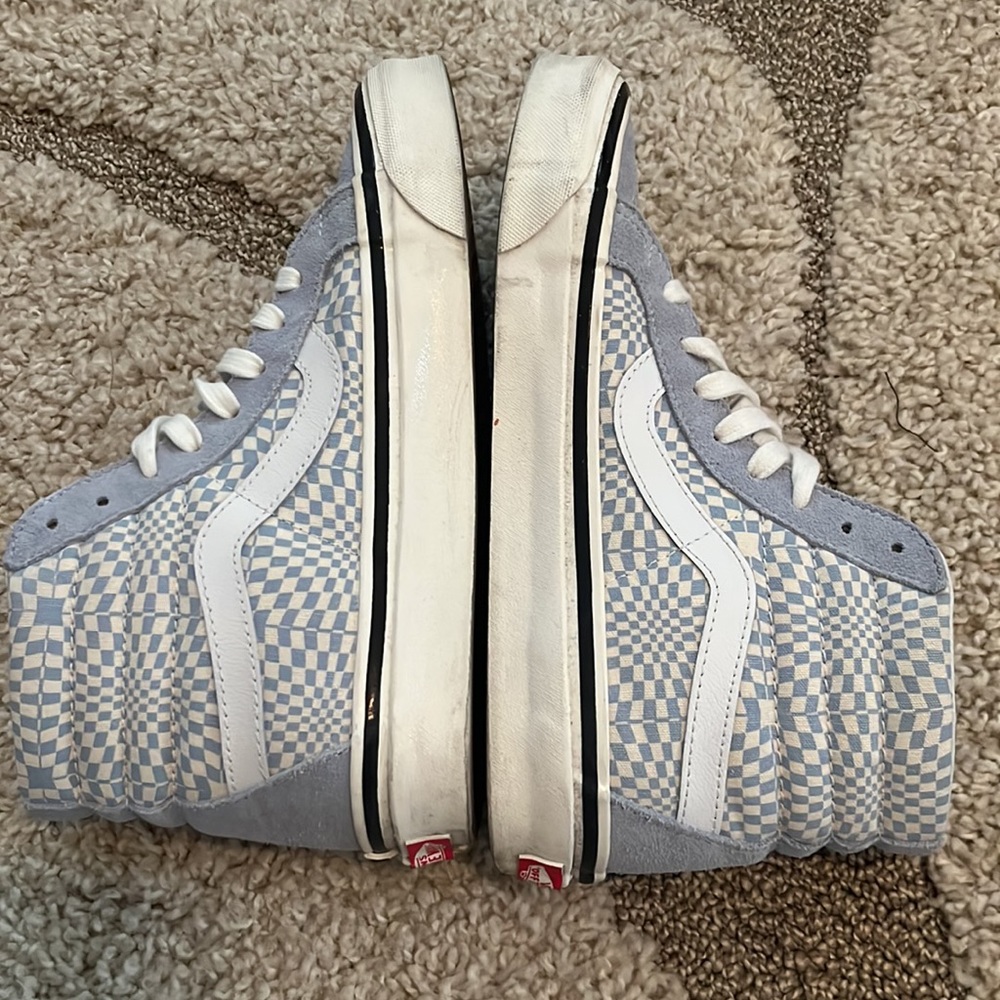 Vans - Picture 2 of 6